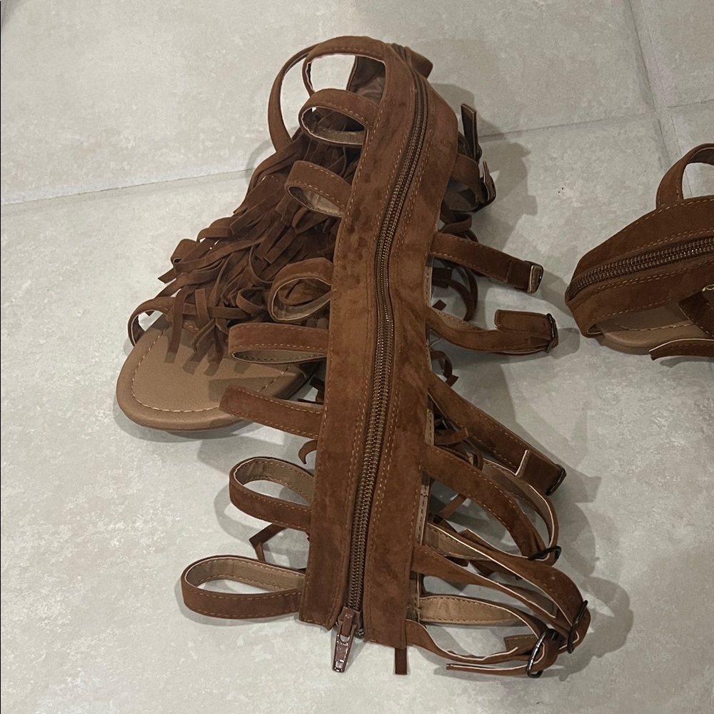 Brown Fringe Gladiator Sandals NEW Size 7 - Picture 4 of 15
